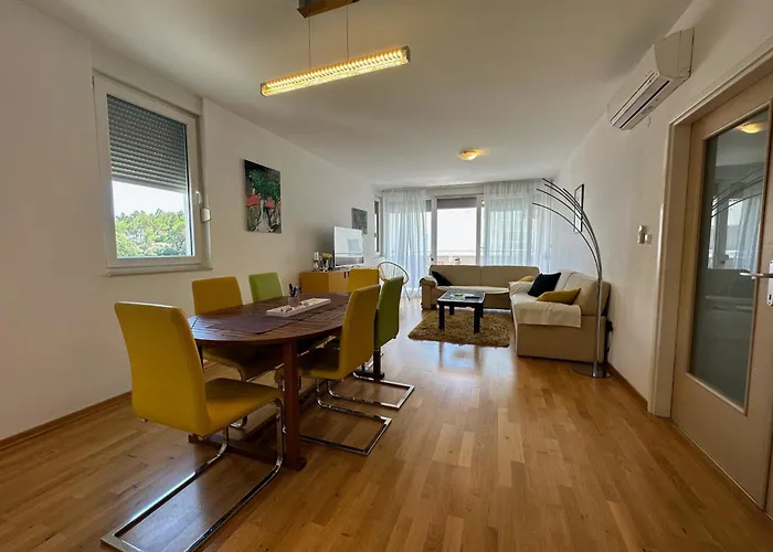 Apartment Happy Home