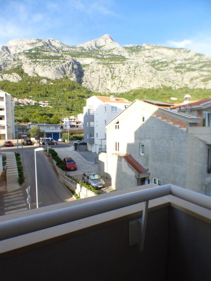 Apartment Happy