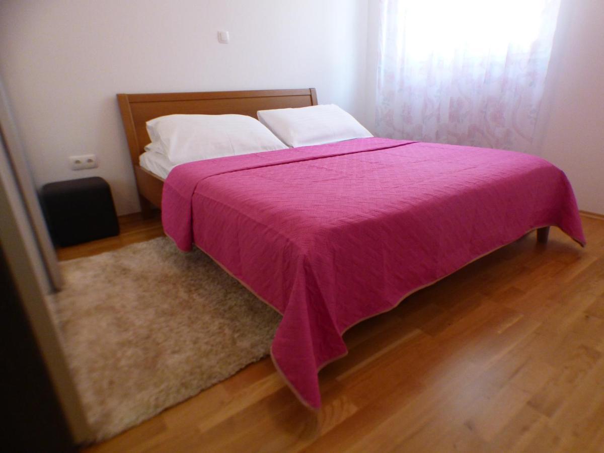 Apartment Happy